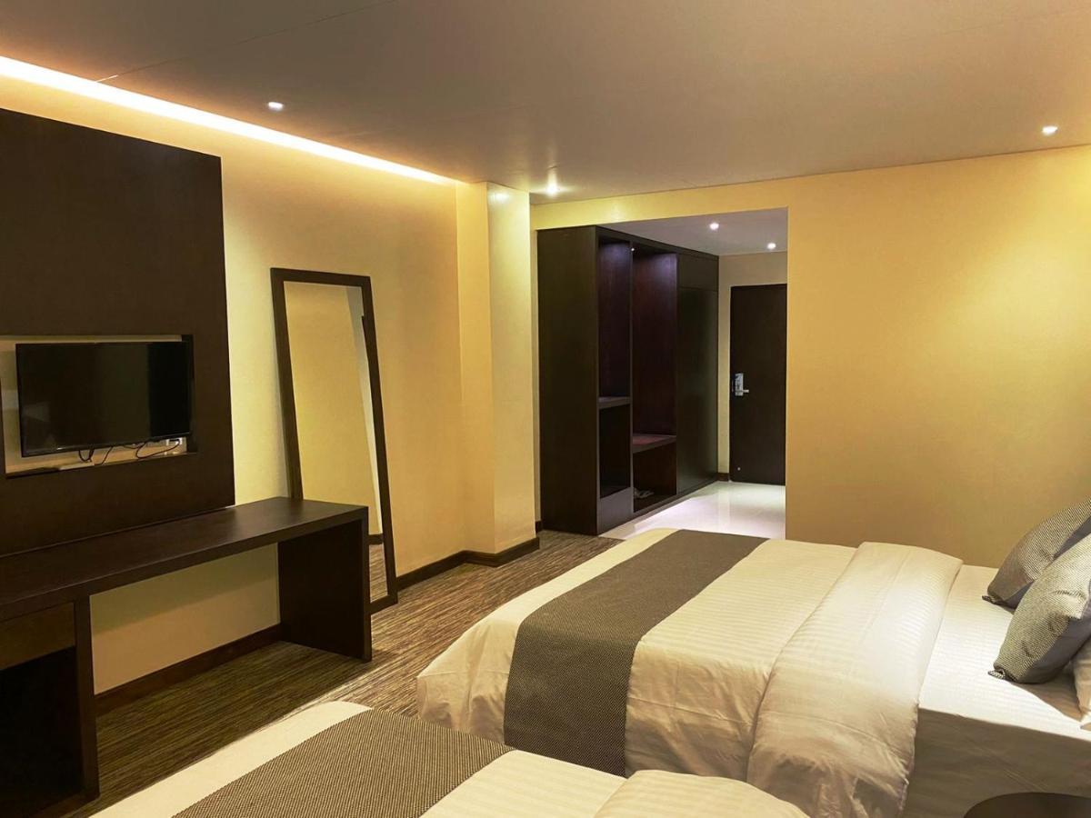 Richmond Hotel Sylhet Bagian luar foto