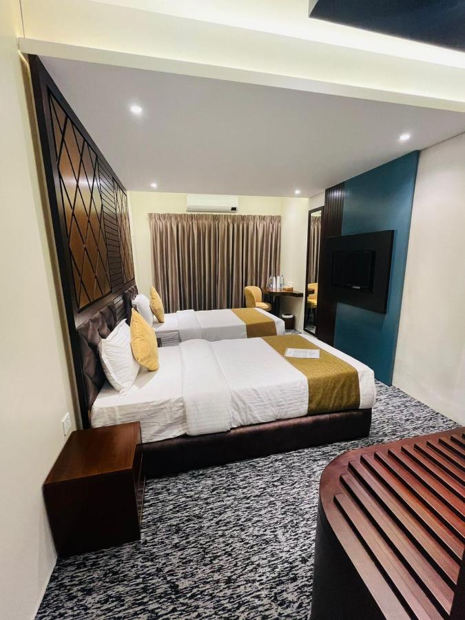 Richmond Hotel Sylhet Bagian luar foto
